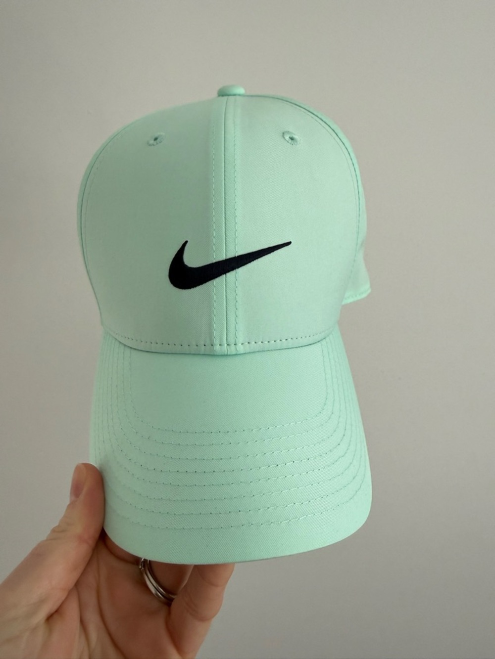Nike Mint Green Hat Like New